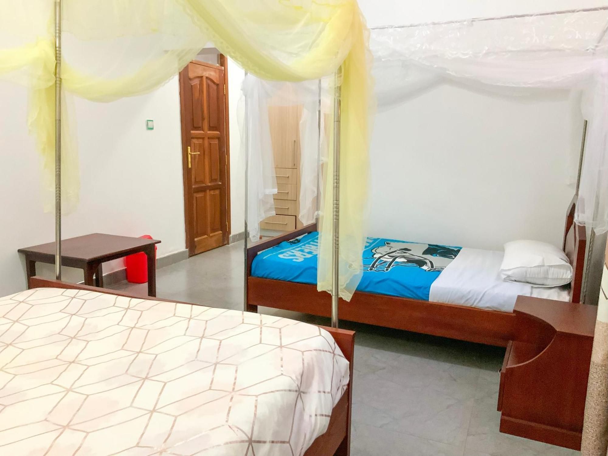 Hendo Hotel Entebbe Eksteriør billede