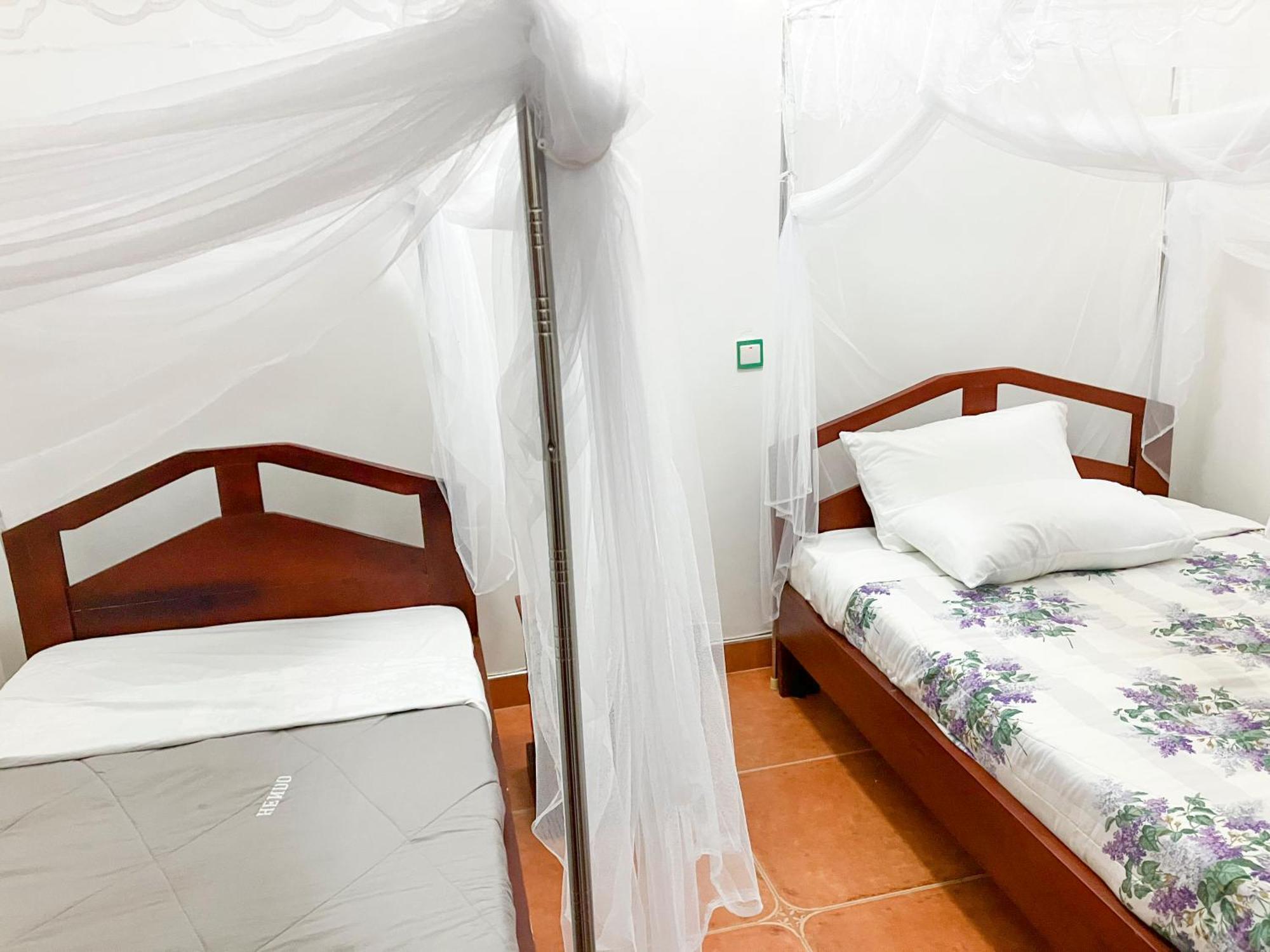 Hendo Hotel Entebbe Eksteriør billede