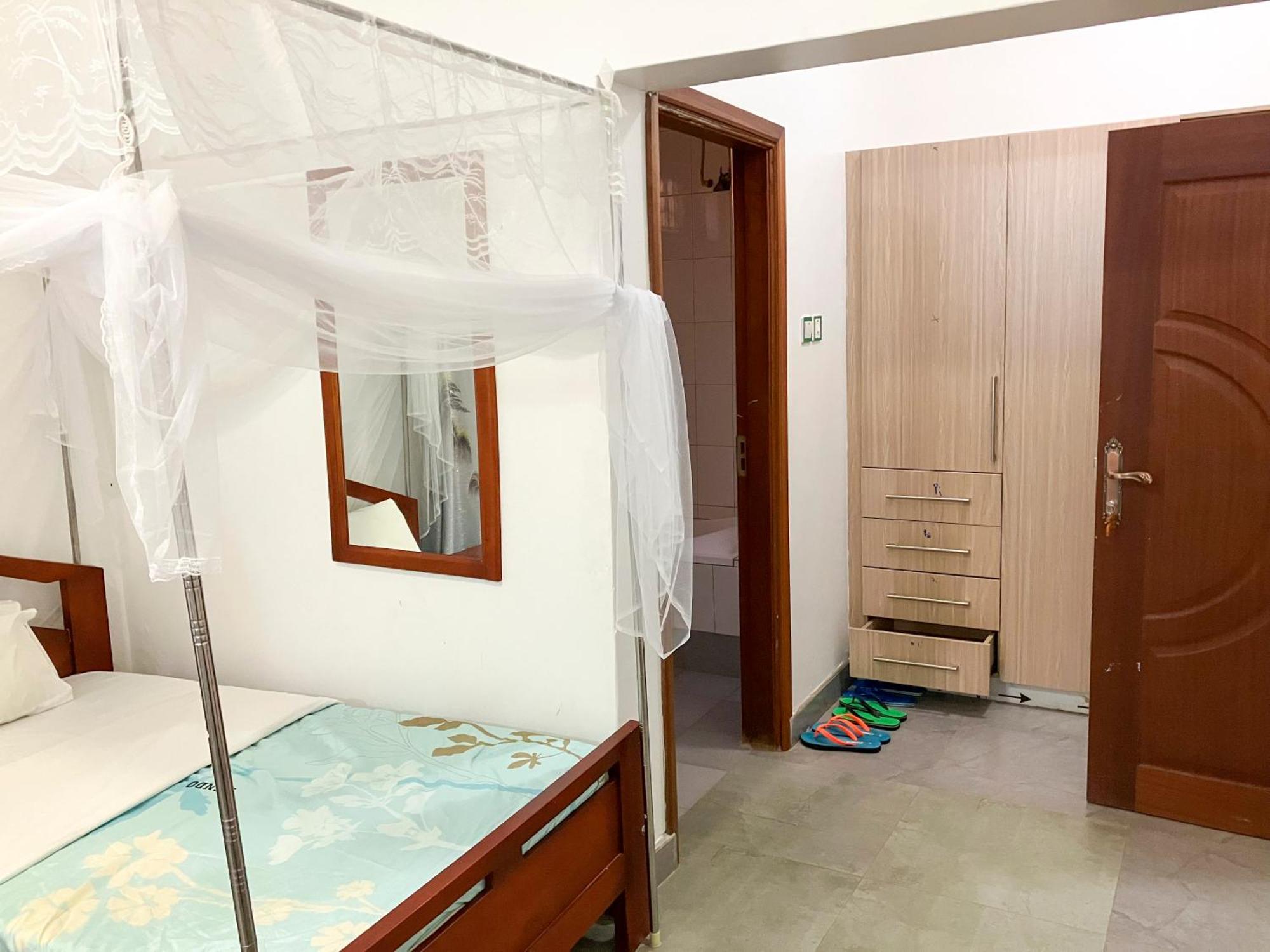 Hendo Hotel Entebbe Eksteriør billede