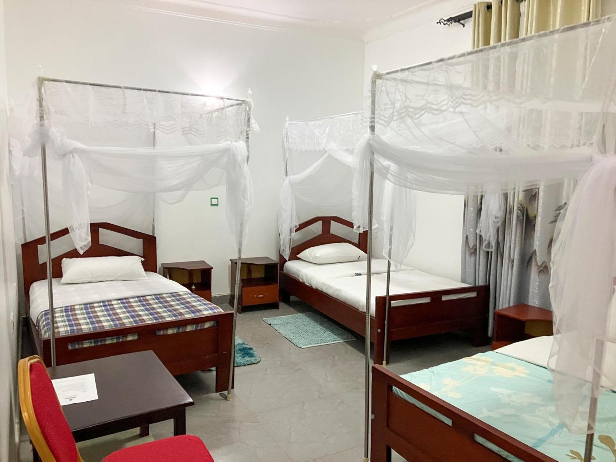 Hendo Hotel Entebbe Eksteriør billede