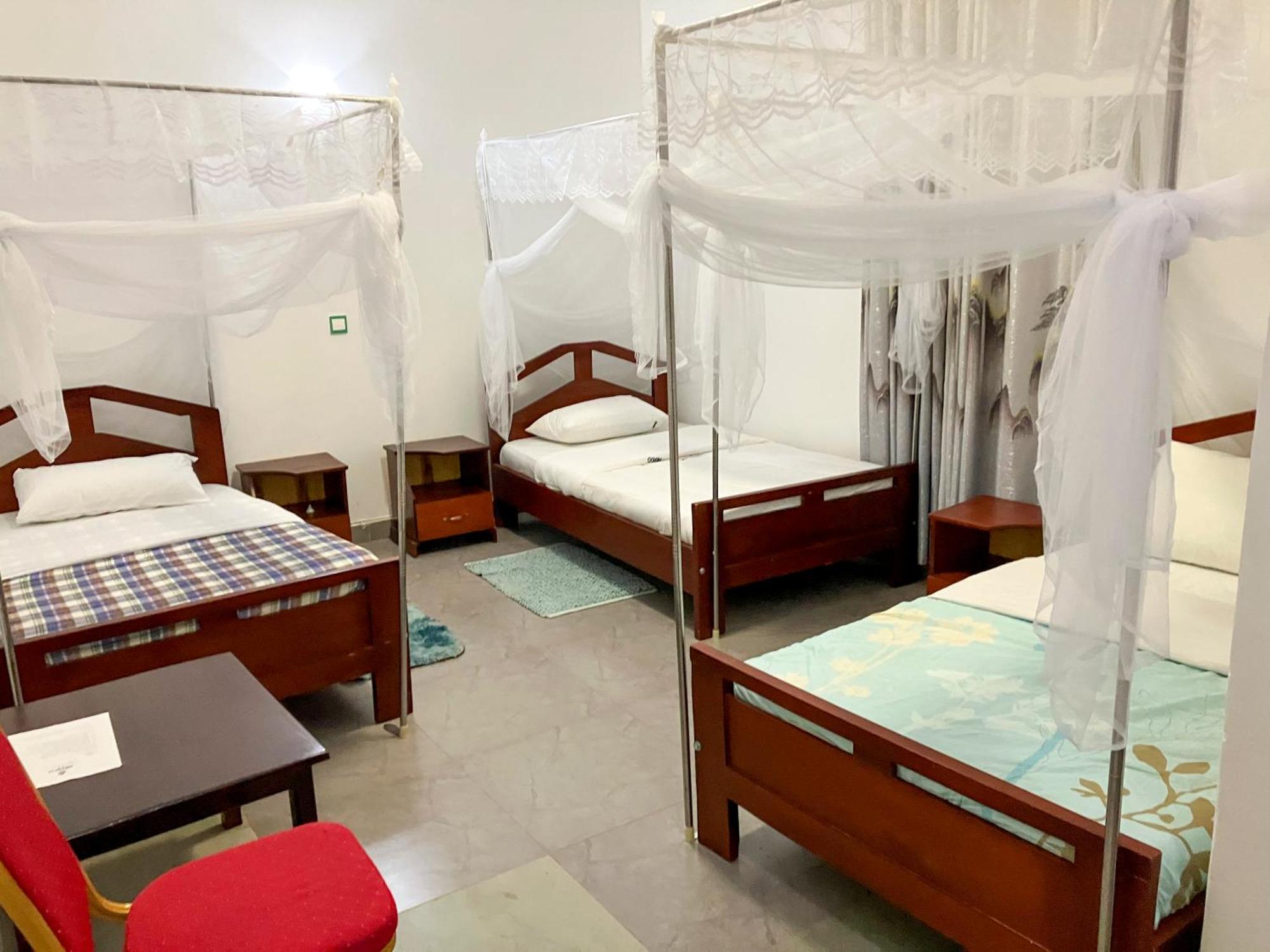 Hendo Hotel Entebbe Eksteriør billede