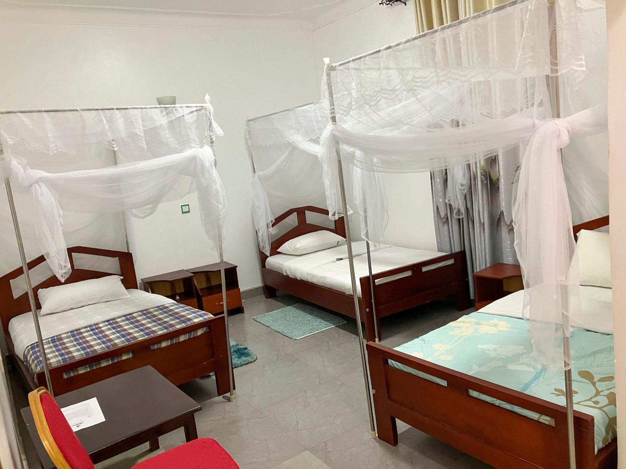 Hendo Hotel Entebbe Eksteriør billede